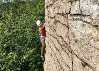 Bridging Worlds: From Korea to U.S. Medicine. 